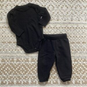 Garanimals 6-9 Month Thermal and Sweatpants Set